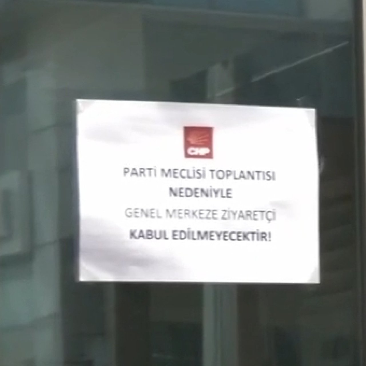 CHP Genel Merkezi'ne ziyaretçi yasağı