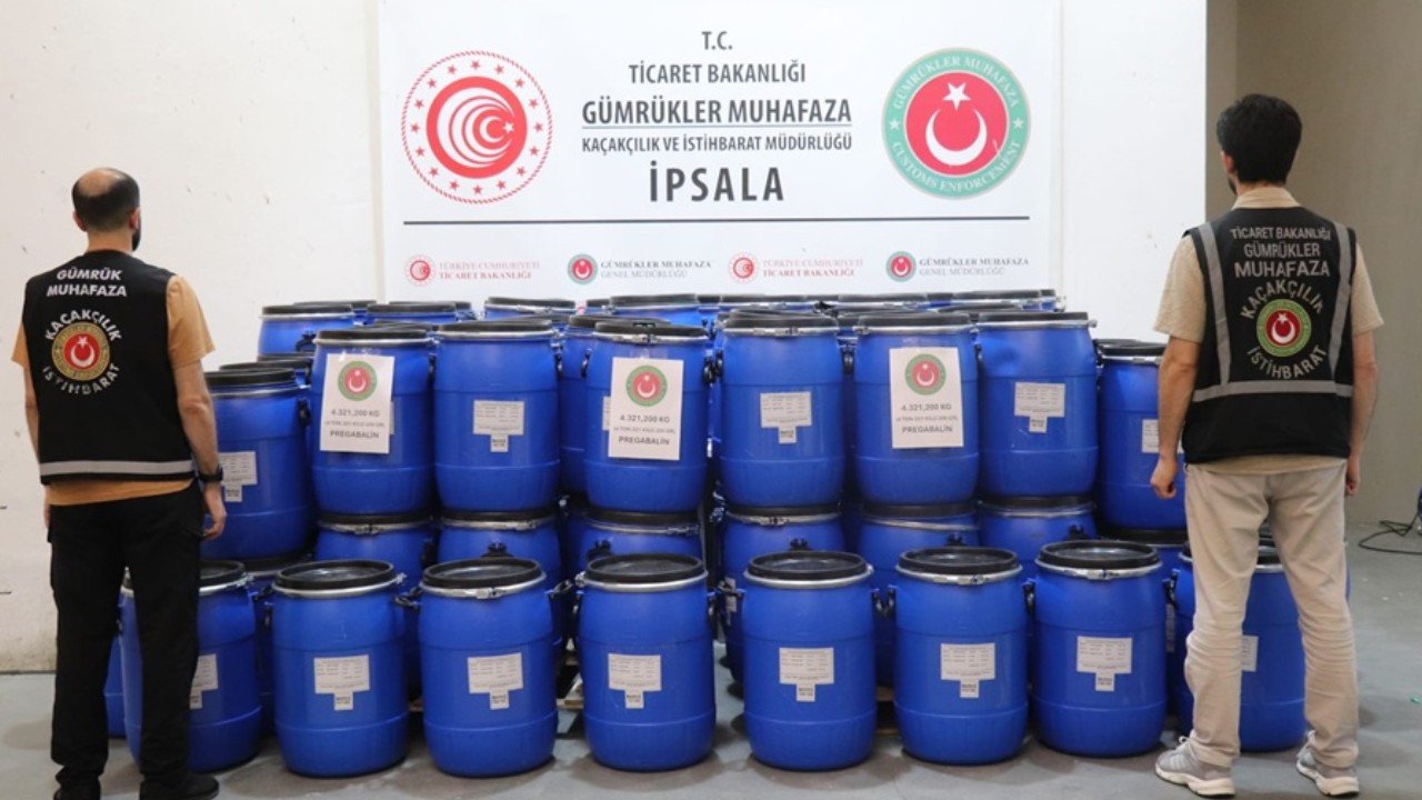 Gümrüklerde dev operasyon: 8 milyar liralık uyuşturucu ve kaçak ilaç ele geçirildi