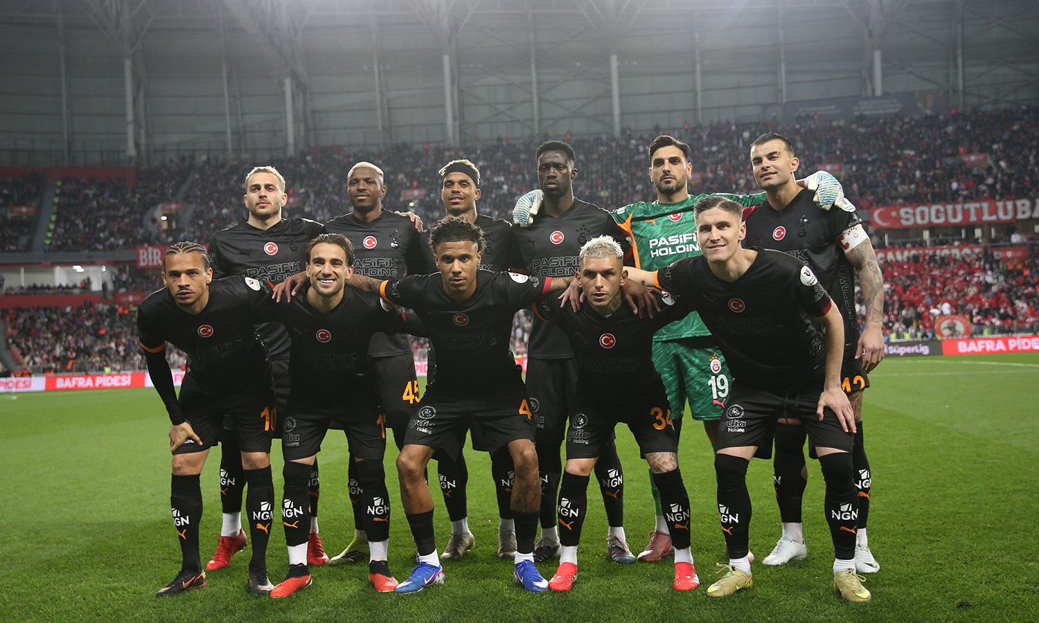 Galatasaray, TFF'ye resmi başvuruyu yapamadı! Büyük şok tüm planı yerle bir etti