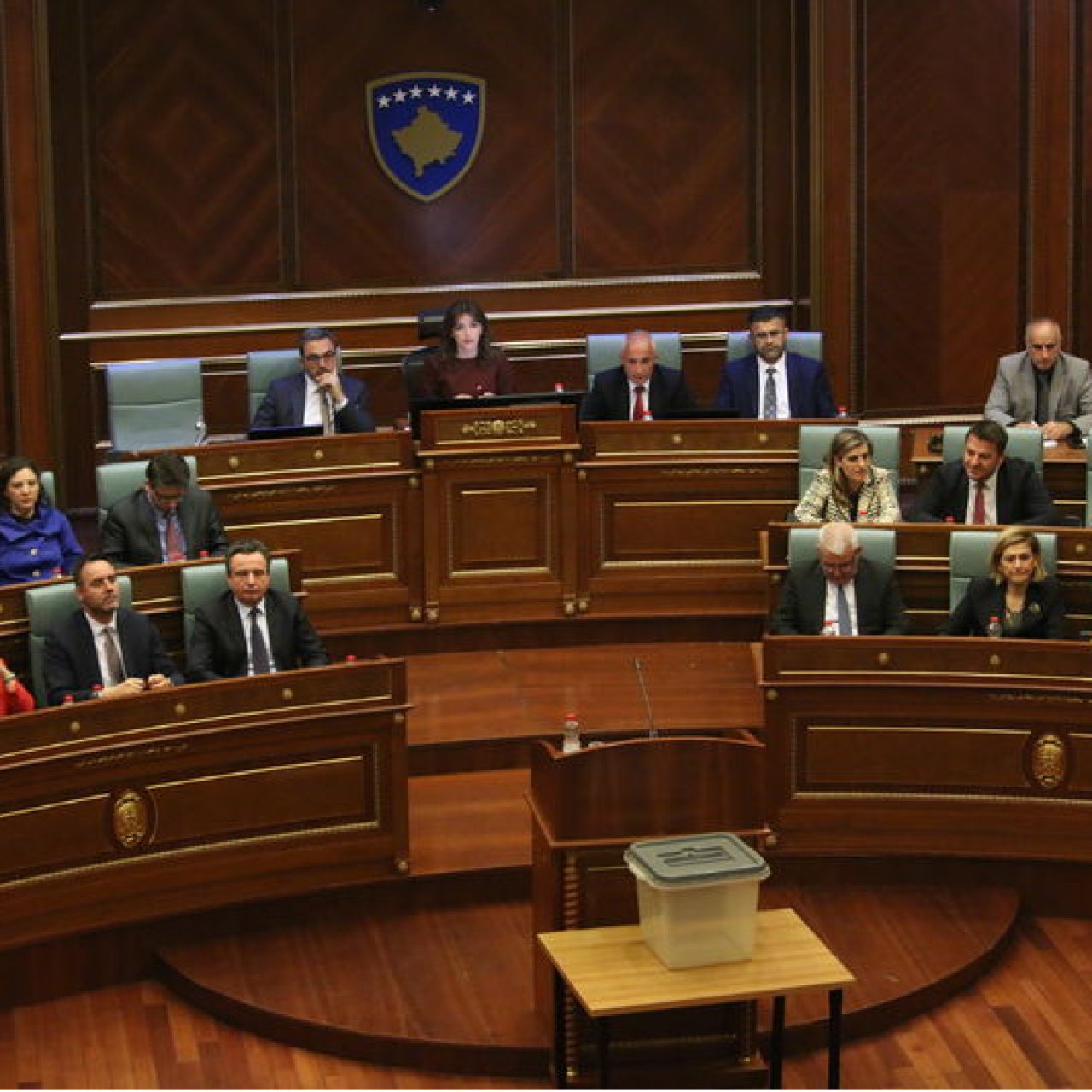 Kosova yeniden erken genel seçime gidecek