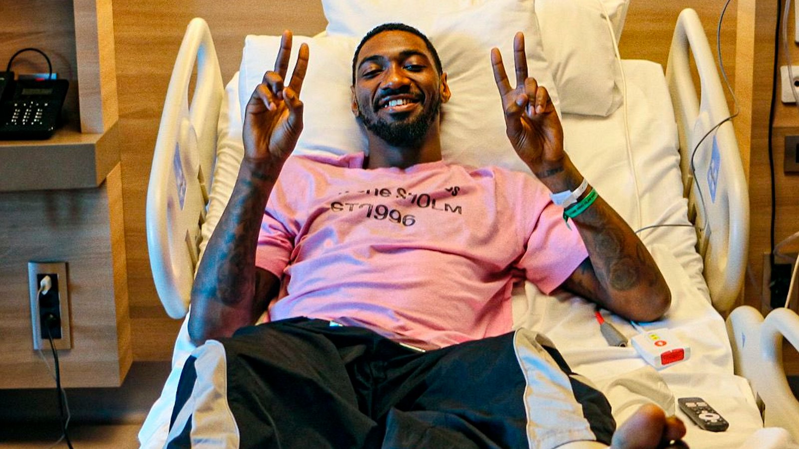 Beşiktaş GAİN'de Jonah Mathews ameliyat edildi