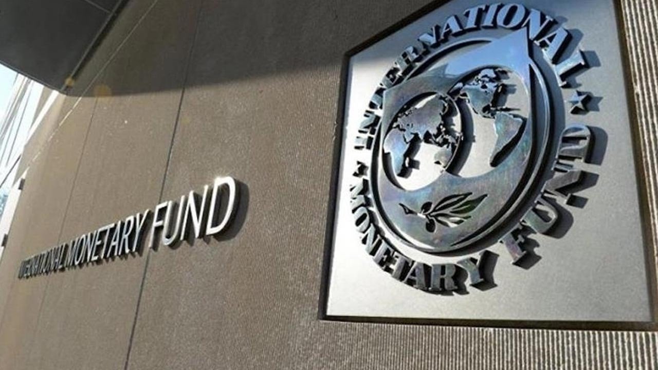 IMF'den dünyaya petrol uyarısı: Küresel ekonomi olumsuz senaryoya ilerliyor