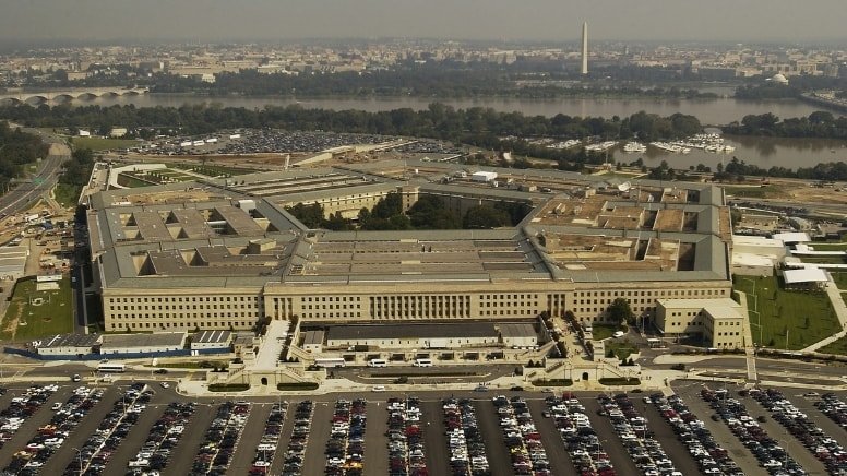 Pentagon’da 'tehlikeli madde' alarmı: Bazı bölümlerde 'sığınma' talimatı verildi
