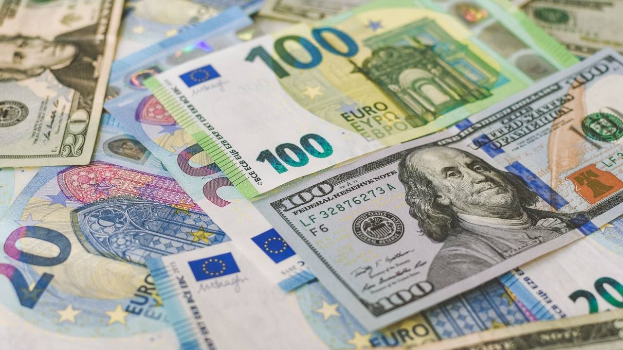Ne dolar ne euro... Goldman Sachs en çok değerlenen para birimini açıkladı