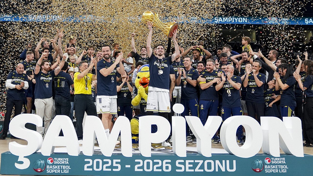 Basketbol Süper Ligi'nde şampiyon Fenerbahçe Beko!