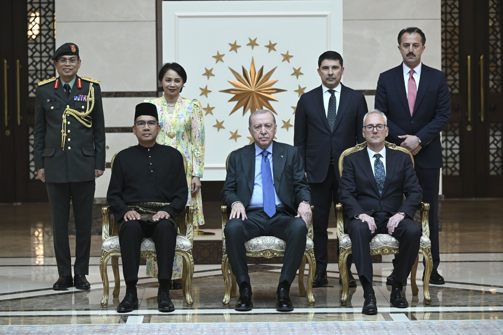 Cumhurbaşkanı Erdoğan 5 ülkenin güven mektuplarını kabul etti