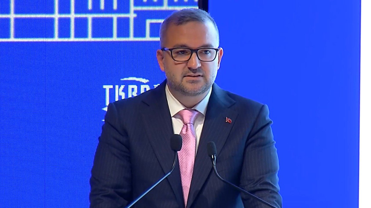 Karahan'dan enflasyonla mücadele mesajı: Orta vadeli görünümü bozmasına izin vermeyeceğiz