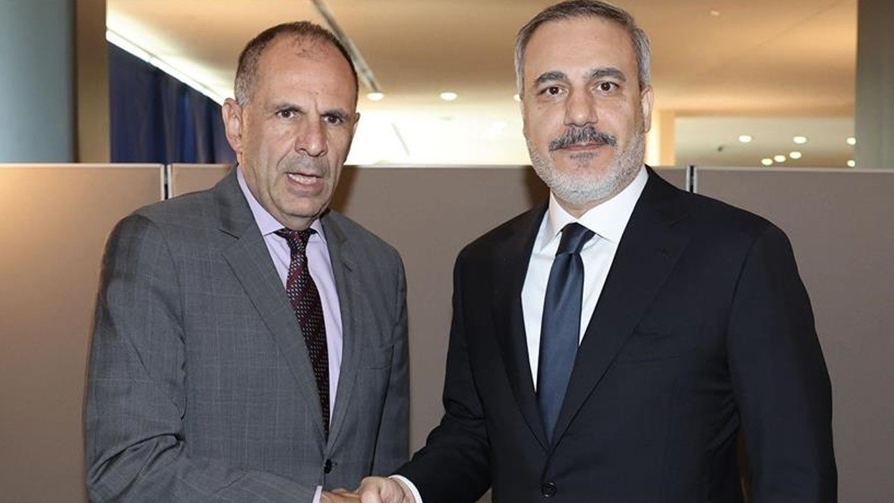 Bakan Fidan Yunan mevkidaşı Yerapetritis ile görüştü