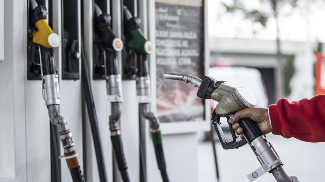Akaryakıt fiyatlarında son durum! Benzin, motorin ve LPG'ye zam, indirim var mı? (7 Mayıs 2026)
