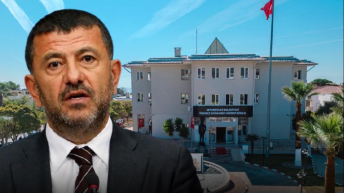 CHP'li belediyeye şafak operasyonu: Veli Ağbaba'nın danışmanı gözaltında