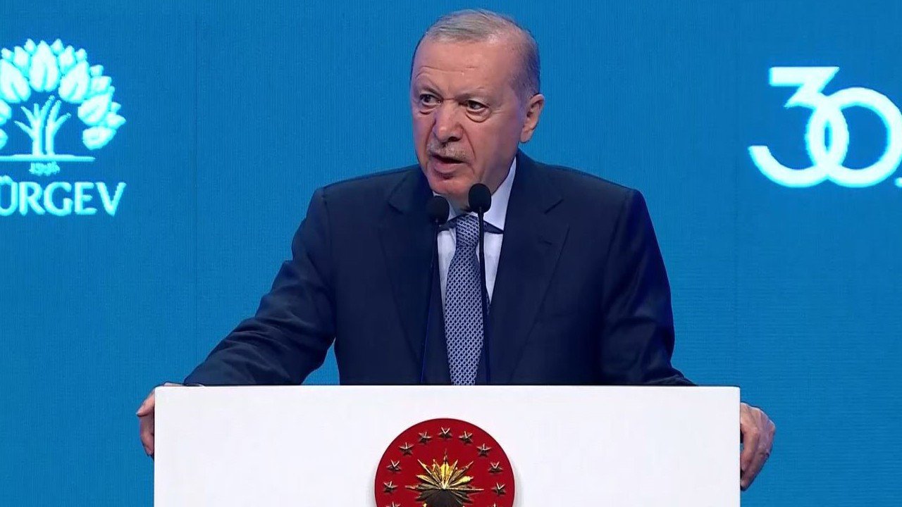 Erdoğan: Akışa yön veren, nitelikli bir gençlik yetiştireceğiz