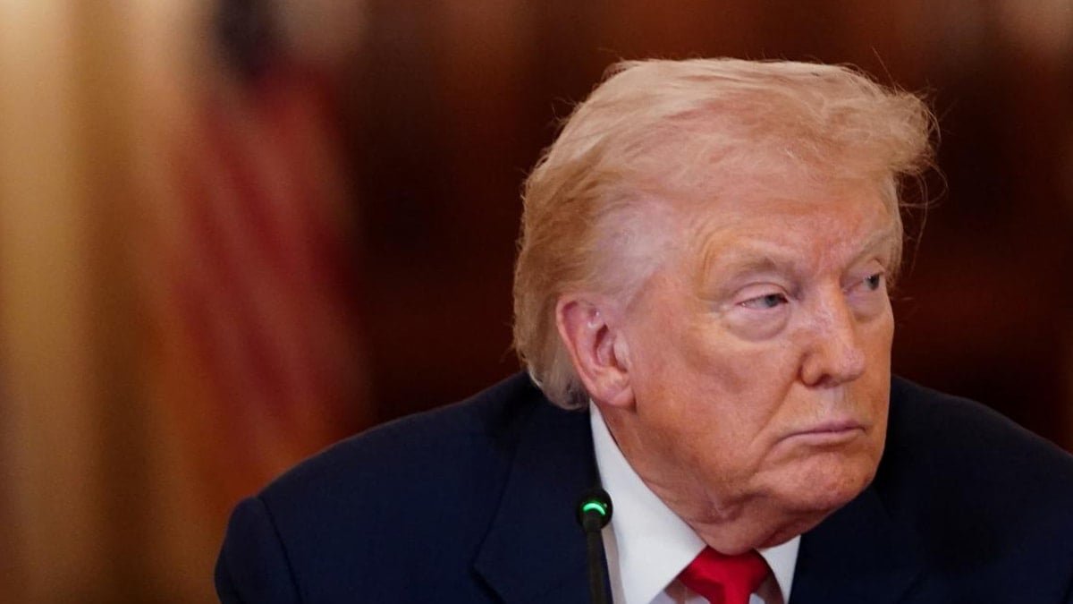Trump'a bir şok daha! Mahkeme uygulamaya konan gümrük vergilerini hukuksuz buldu