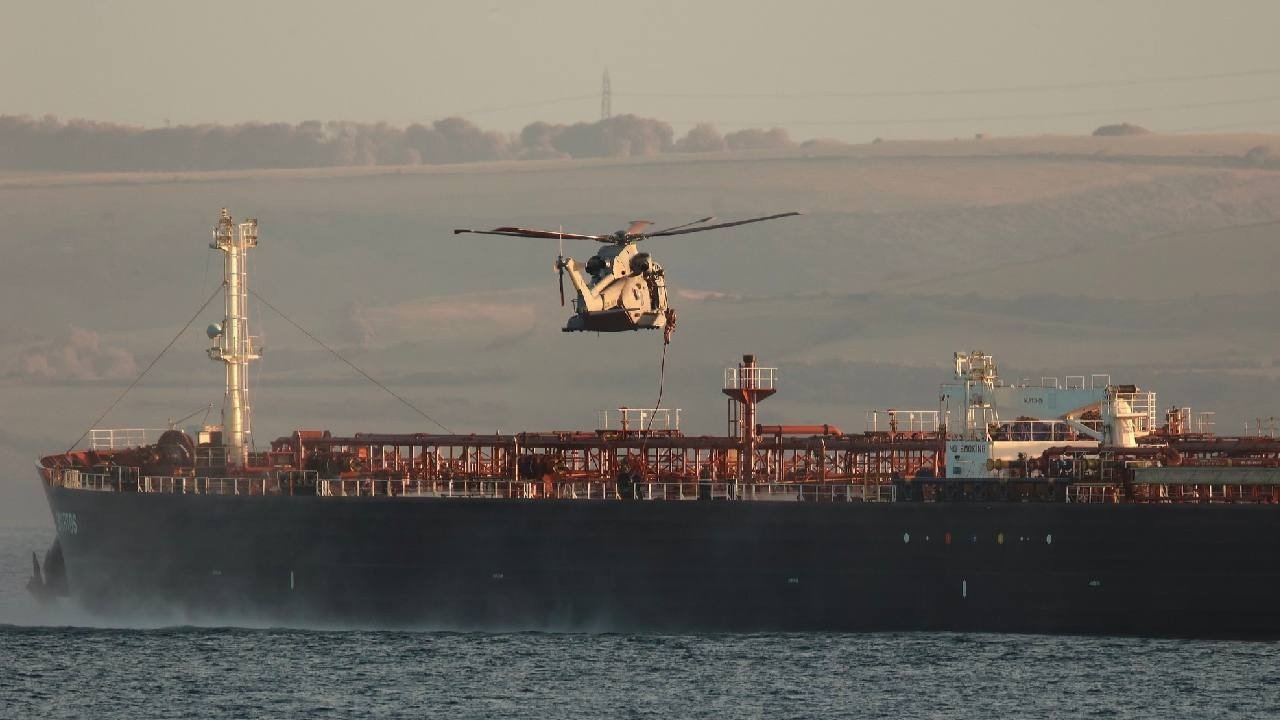İngiltere’den Rus "gölge filo" tankerine müdahale