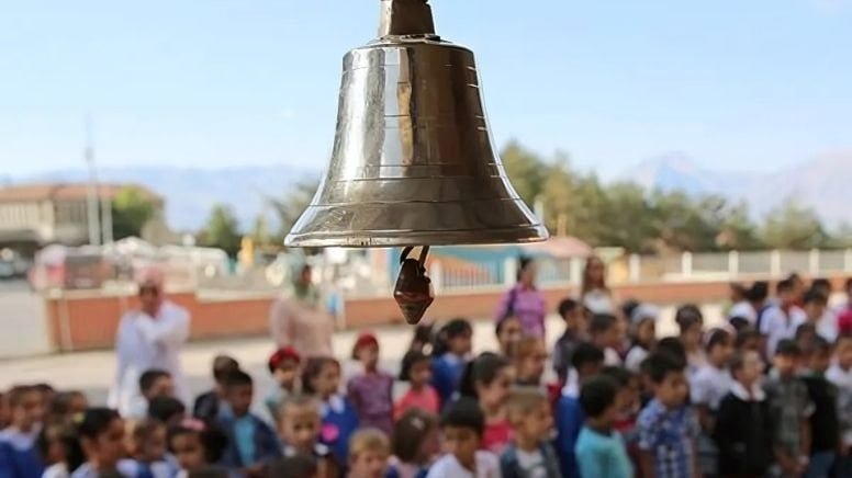 Şanlıurfa'nın Birecik ve Viranşehir ilçelerinde okullar 4 gün tatil edildi