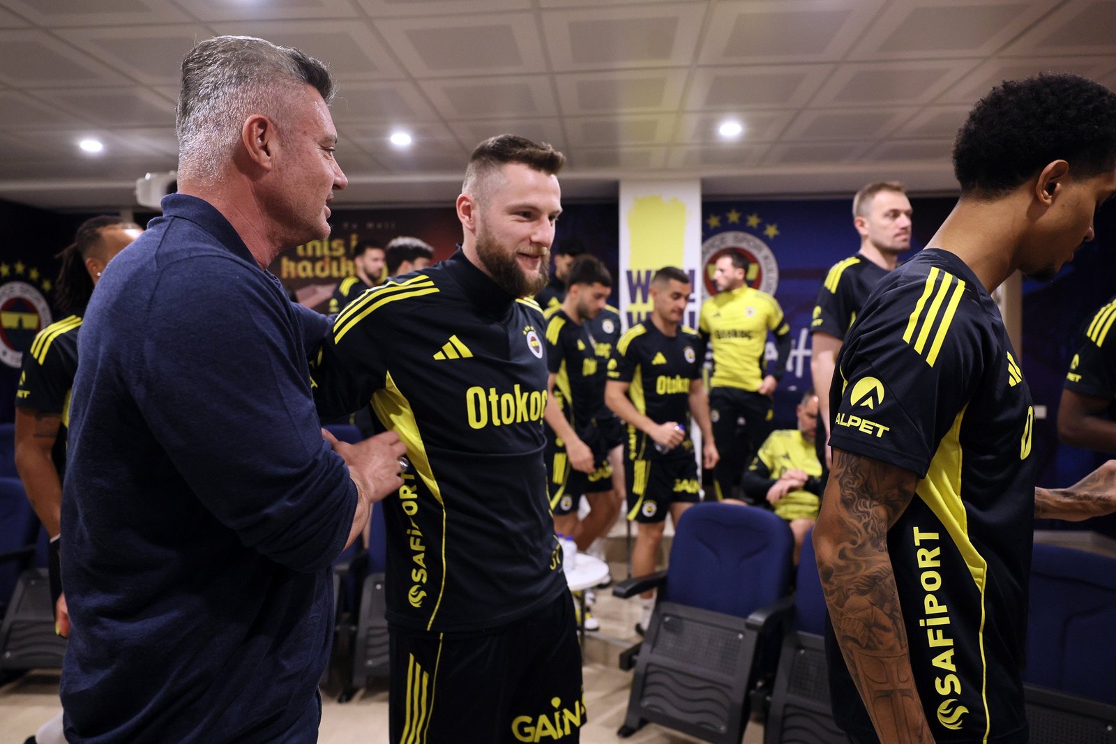 Fenerbahçe'de kritik toplantıdan ayrılık kararı çıktı! Tedesco dönemi kapandı