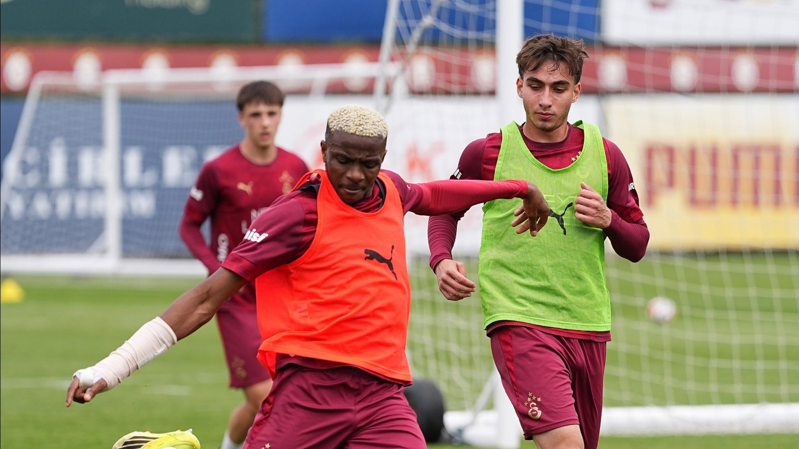 Galatasaray antrenmanda taktik çalıştı