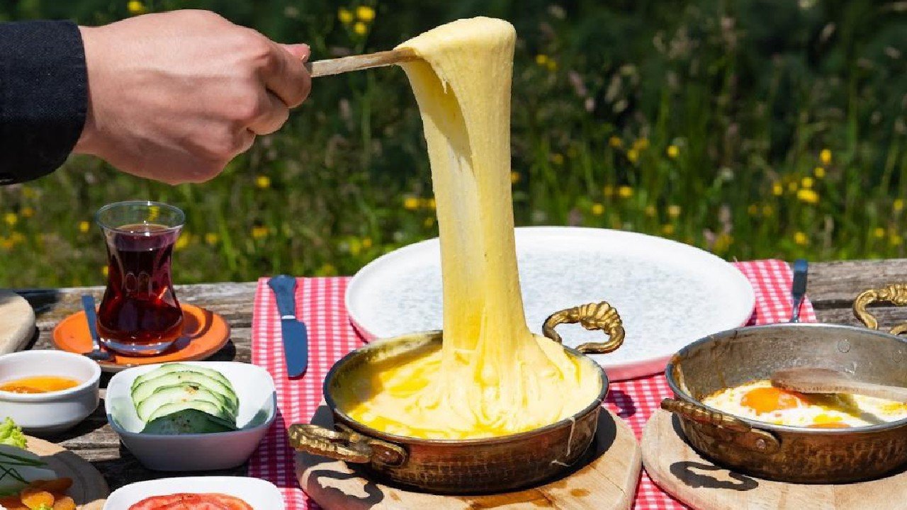 Trabzon Kültür Yolu Festivali Başladı! Karadeniz’in kültür, sanat ve lezzet şöleni 9 gün sürecek