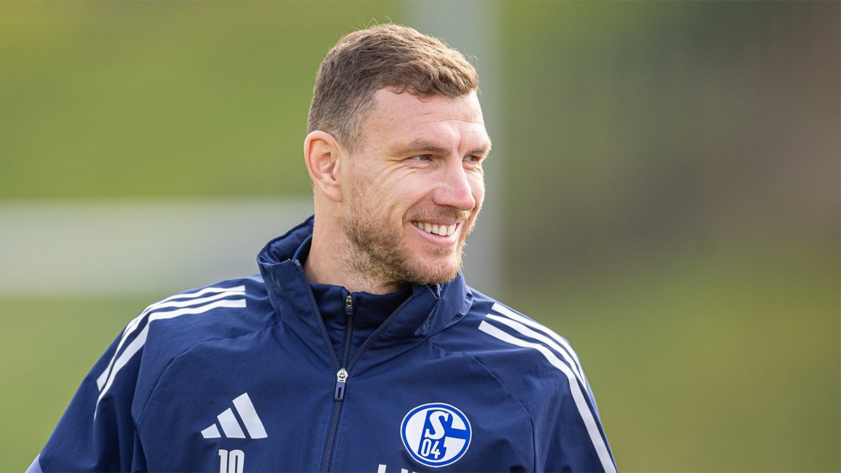 40 yaşındaki Edin Dzeko imzayı atıyor