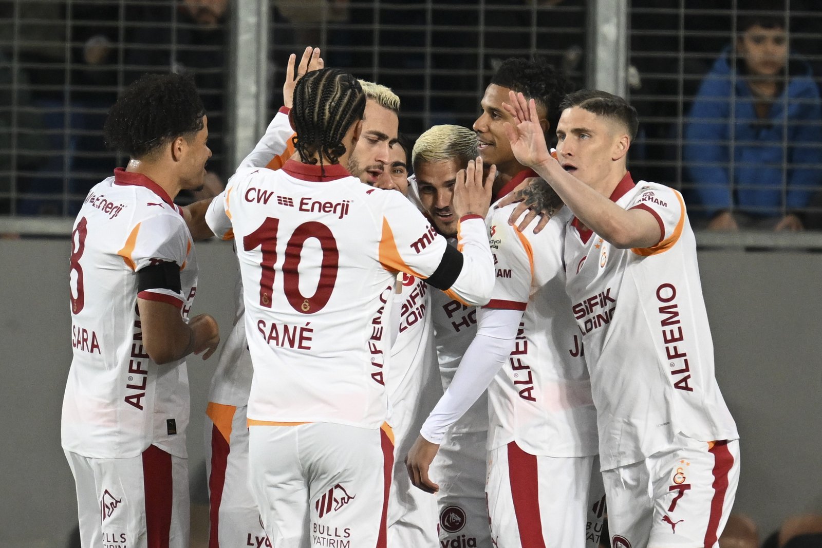 Galatasaray'da son, Türkiye'yi terk ediyor! Her şey buraya kadarmış