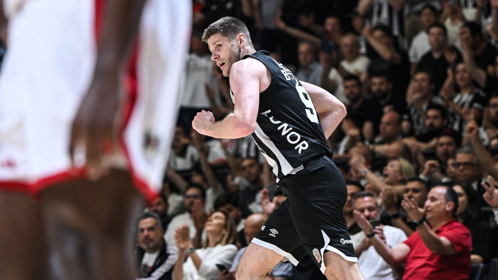 Beşiktaş GAİN, Conor Morgan'ın sözleşmesini yeniledi