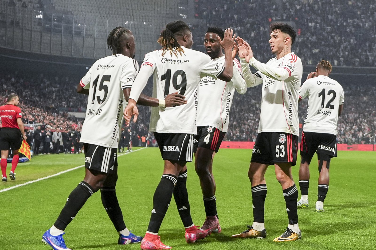Beşiktaş, Süper Lig'de Gaziantep FK deplasmanında