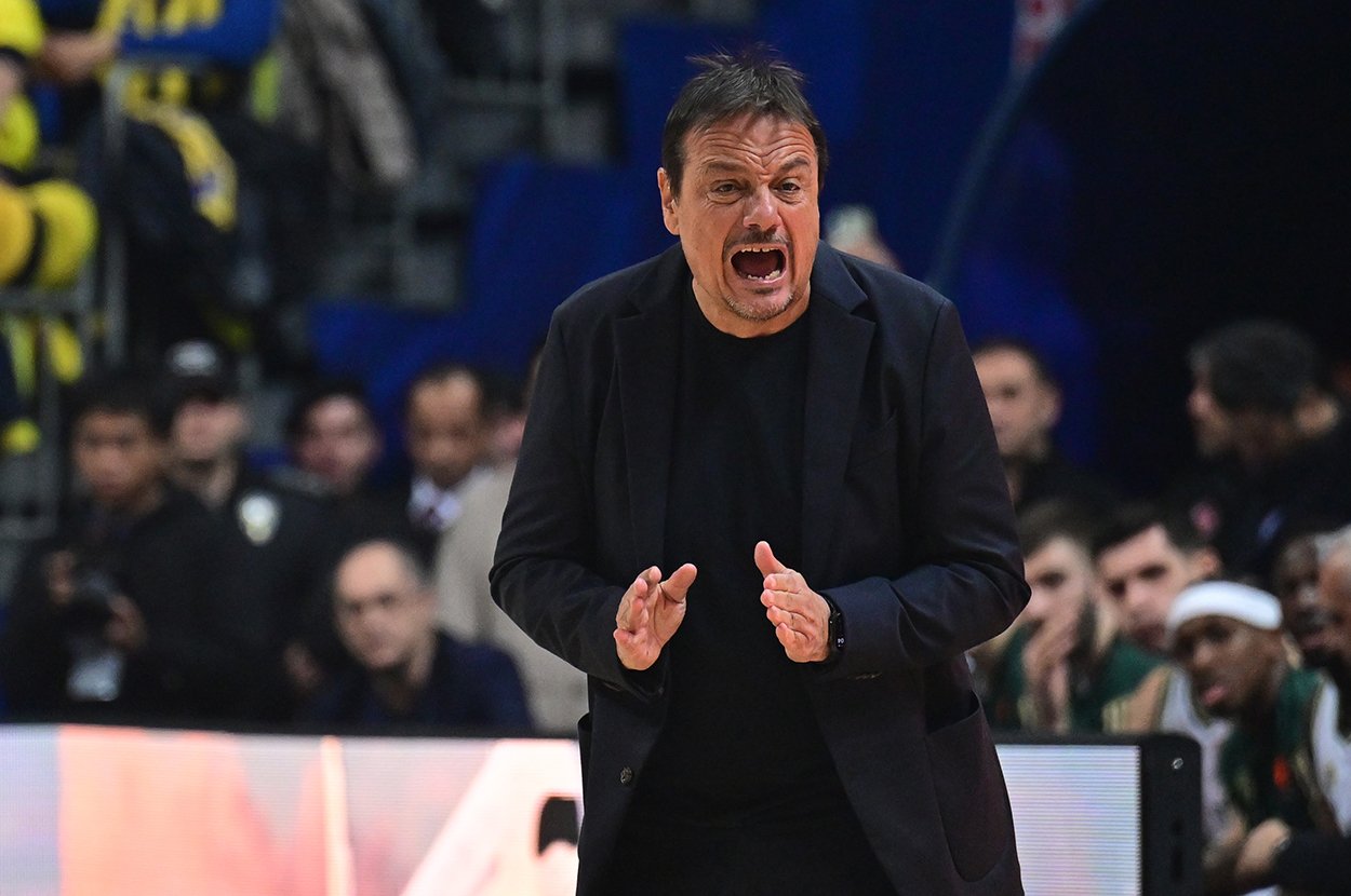 Panathinaikos-Valencia eşleşmesi 5. maça uzadı