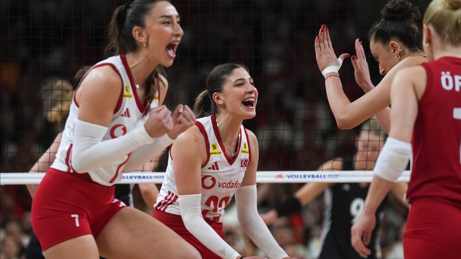 Filenin Sultanları, Almanya'ya geçit vermedi