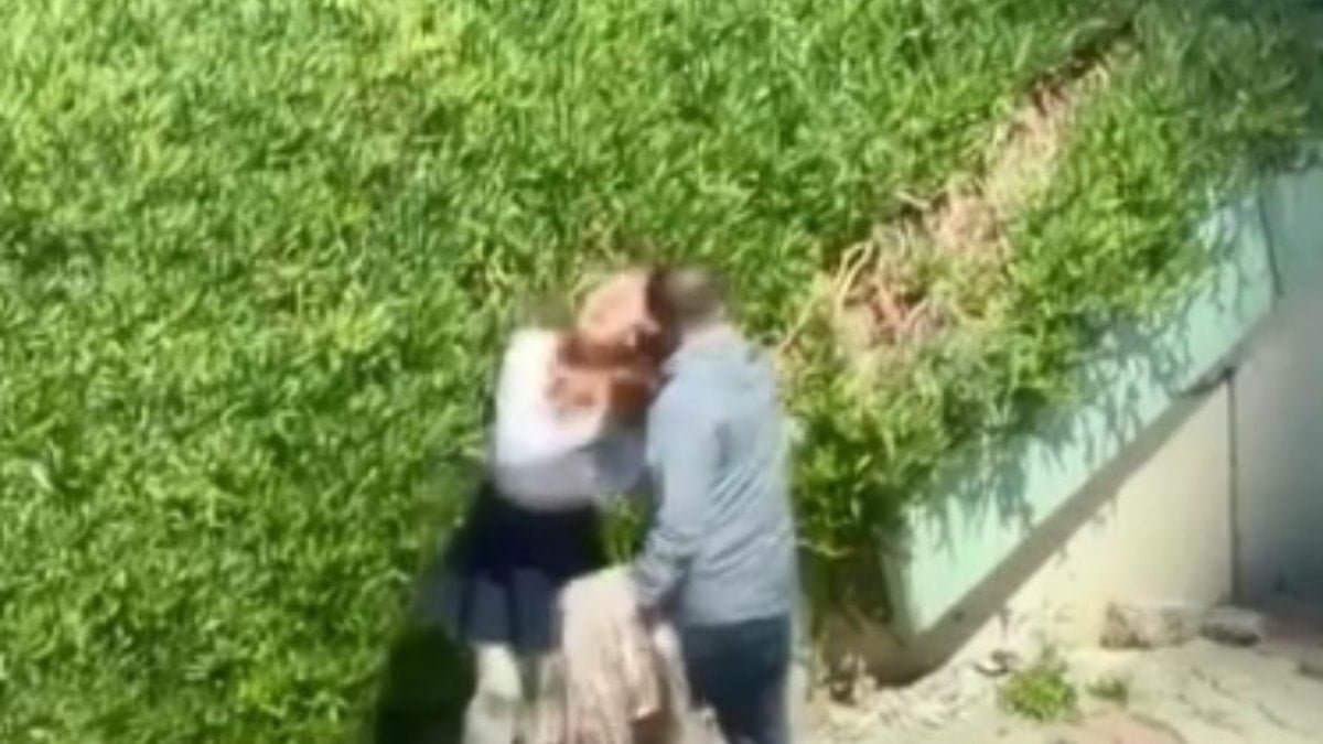 İstanbul'da sokak ortasında kadını darbetti, araya girenlere de saldırdı