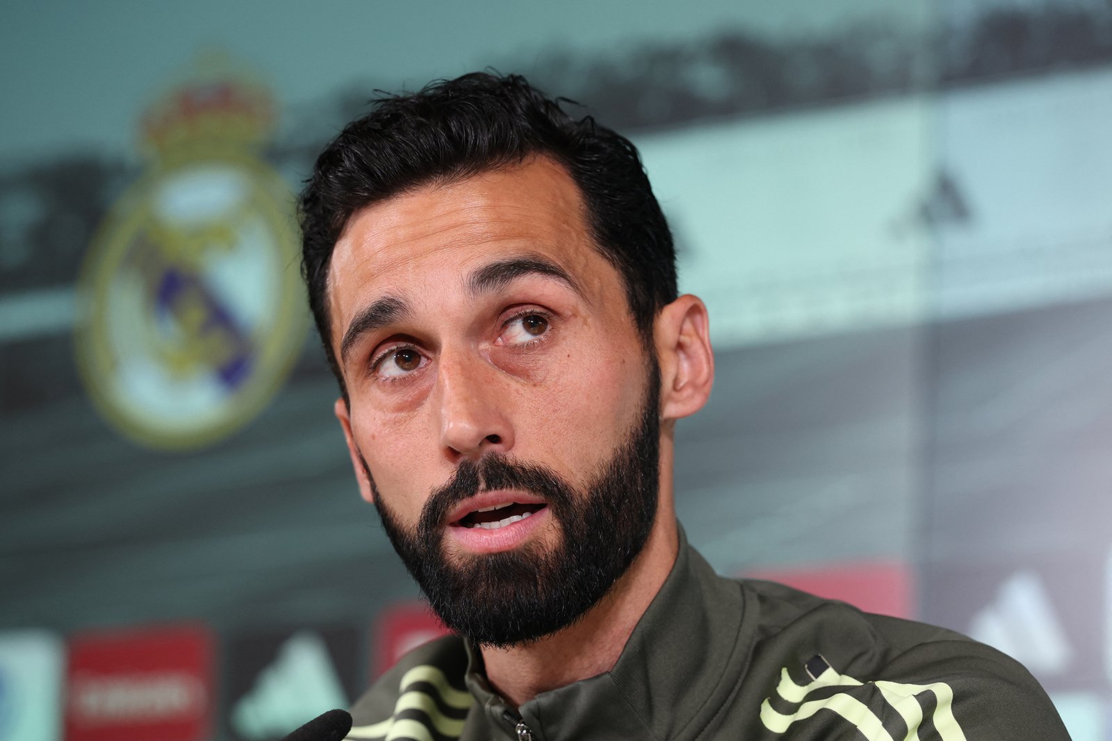 Valverde-Tchouameni kavgası sonrası Arbeloa "Yalan" diyerek açıkladı! El Clasico için kararını duyurdu