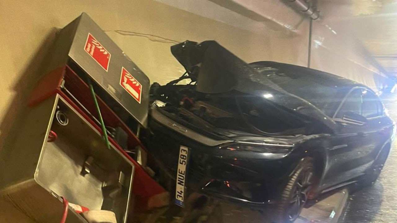 Avrasya Tüneli'nde kaza sonrası su baskını