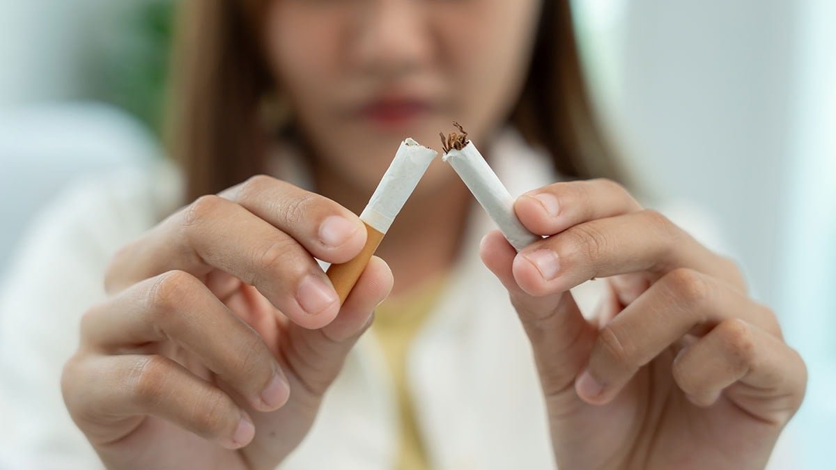 Sigarada yeni düzenleme yürürlüğe girdi! Bu tarihten sonra doğanlara satış yasaklandı