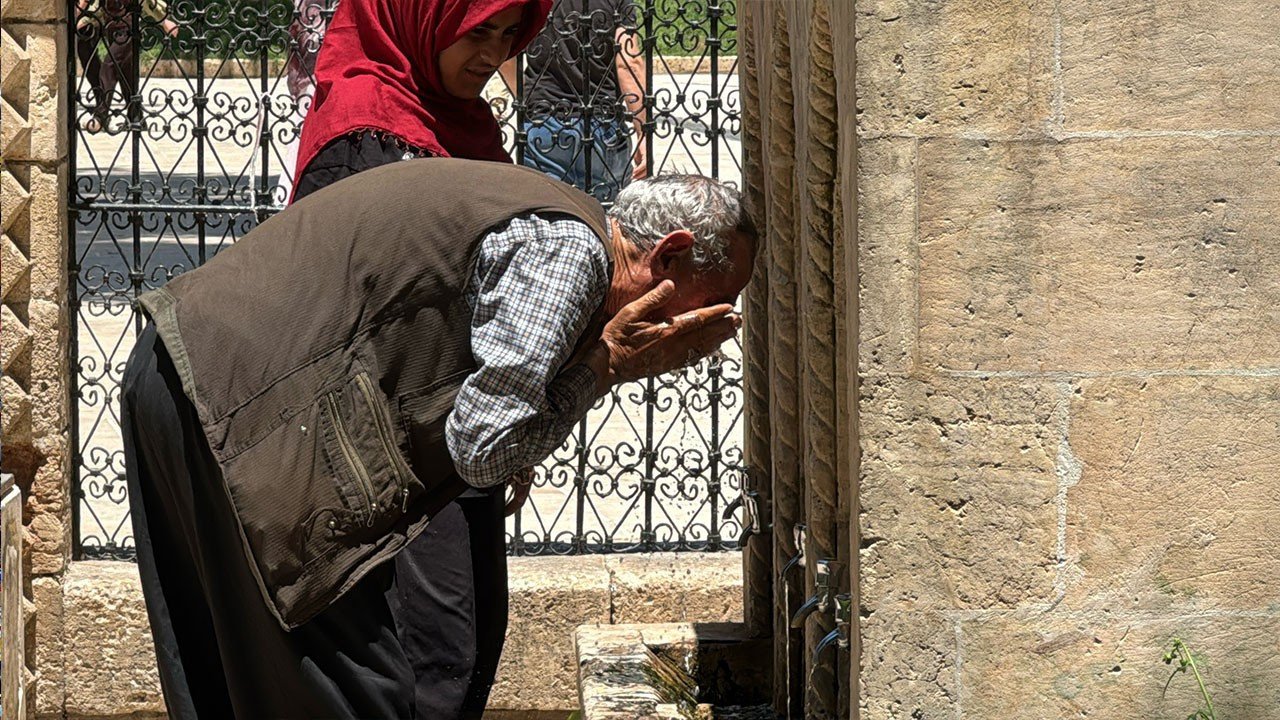 Şanlıurfa'da termometreler 45 dereceyi gösterdi