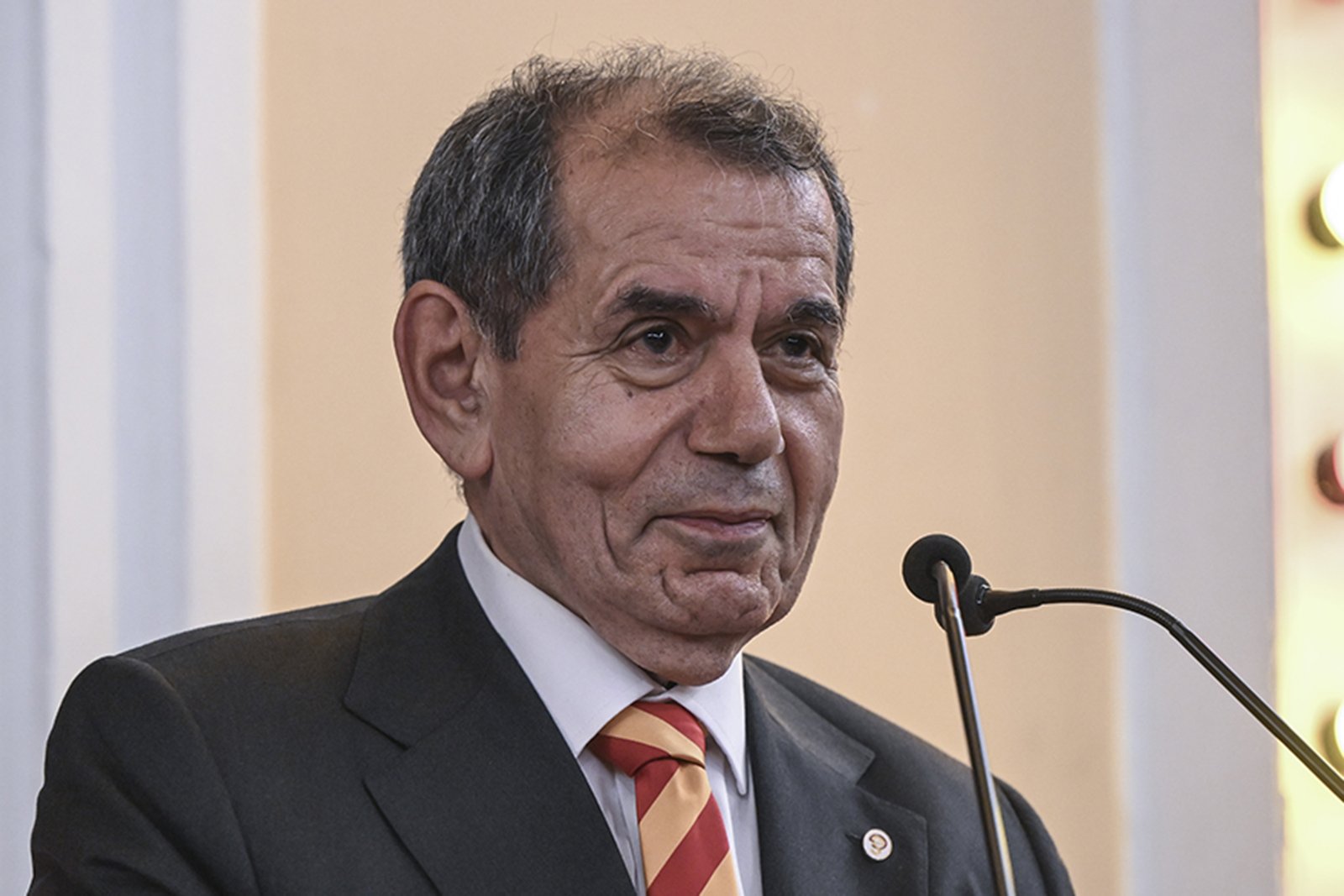 Galatasaray kapıyı 35 milyon eurodan açtı! Okan Buruk'un vazgeçilmezine resmi teklif geldi