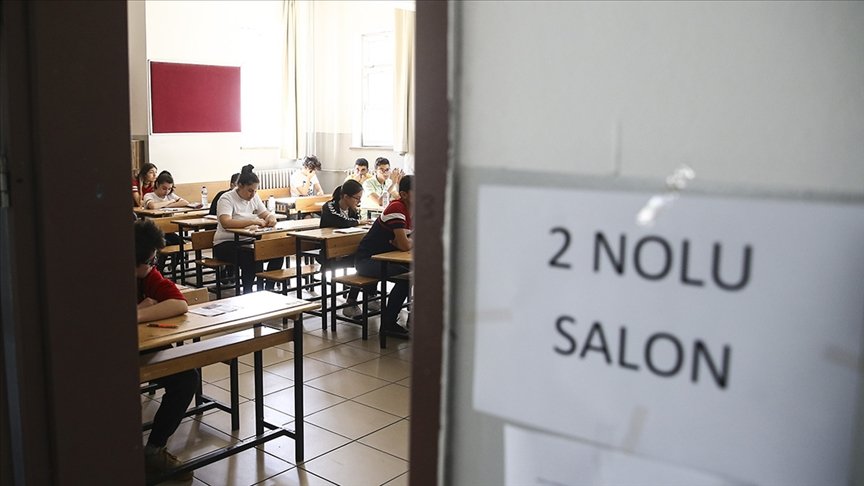 LGS'de bu yıl bir ilk yaşanacak: Onay verenler farklı salonda sınava girecek