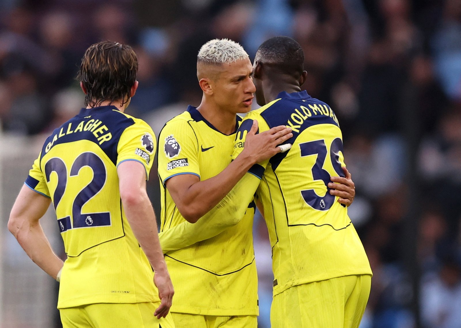 Tottenham deplasmanda Aston Villa'yı yıktı: Düşme hattında nefes aldı