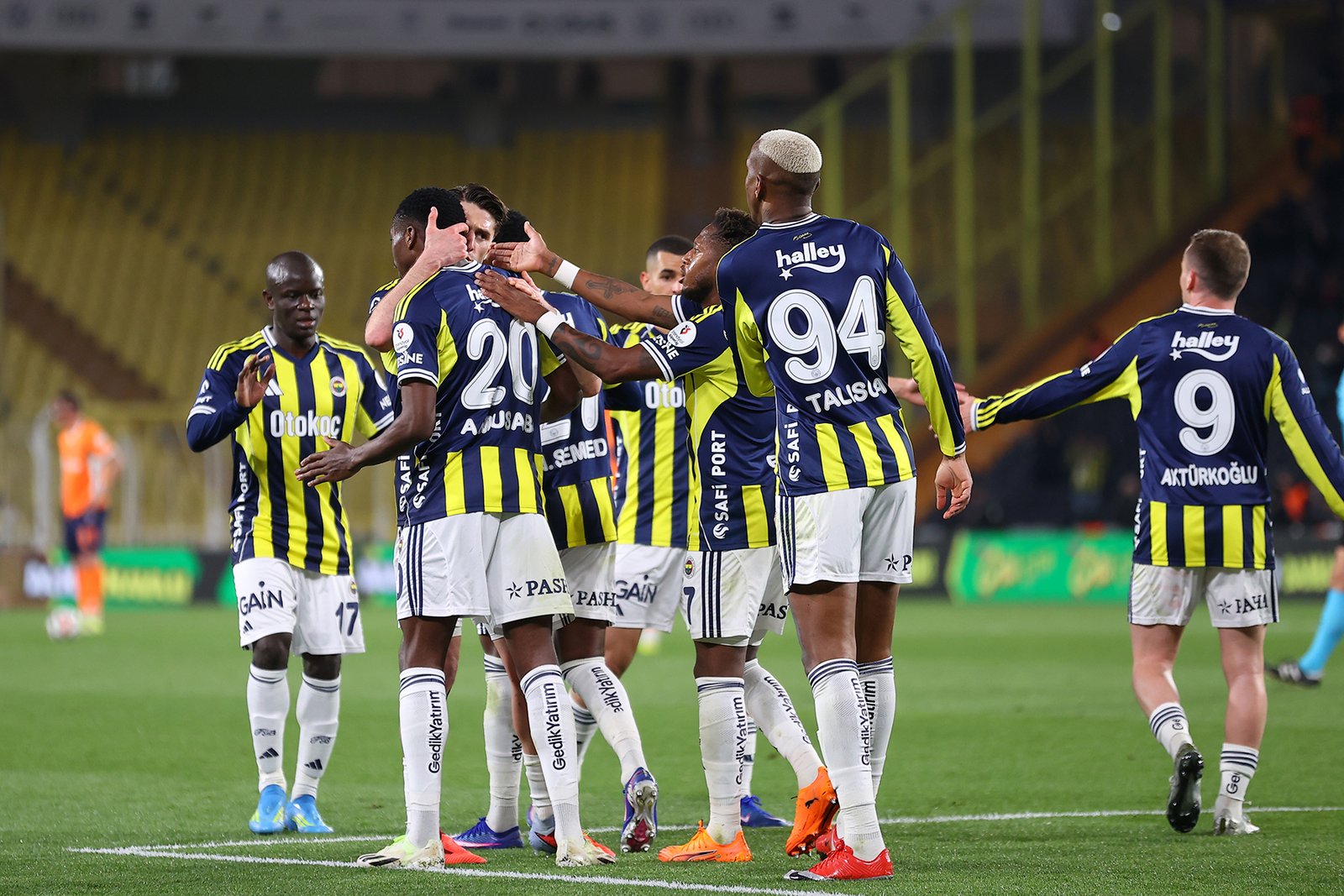 Fenerbahçe, Konyaspor deplasmanında (Muhtemel 11)