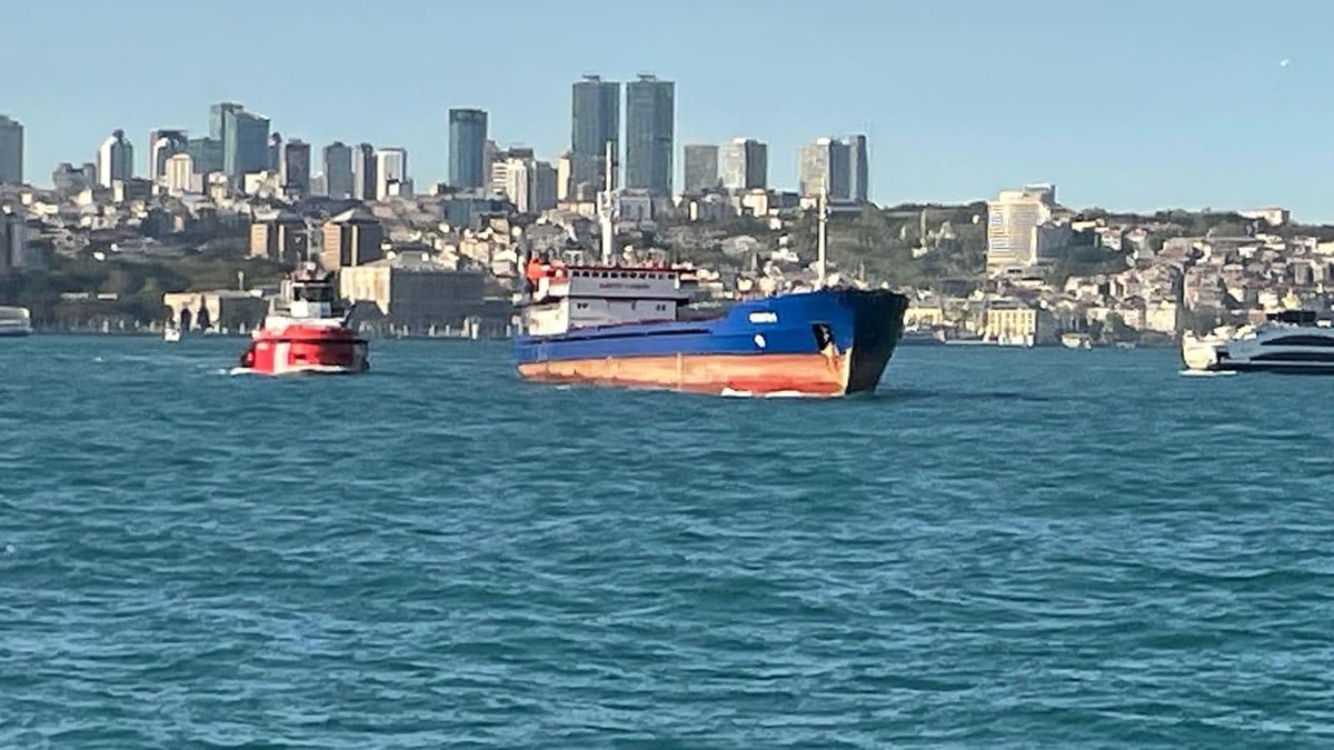 İstanbul Boğazı'nda gemi arızası