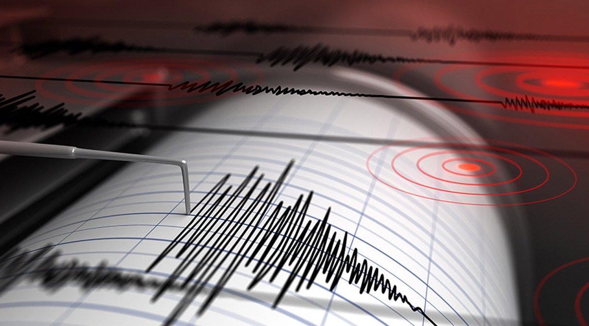 Son dakika...Ege'de korkutan deprem