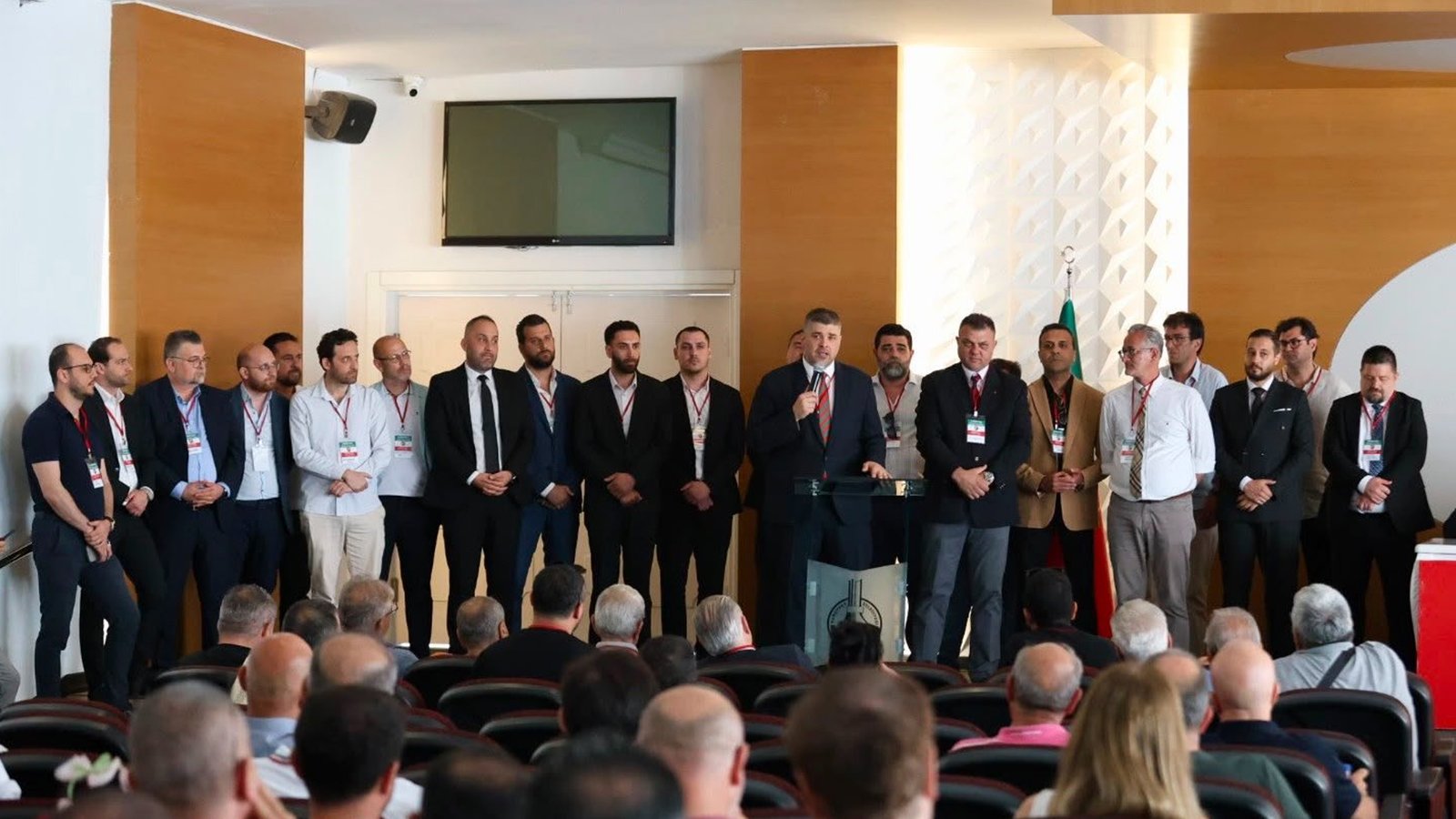 Karşıyaka Spor Kulübünde başkanlığa Yiğit Tusder seçildi