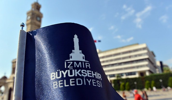 İzmir'de peş peşe istifalar; Cemil Tugay'ın ardından CHP'de yeni ayrılıklar