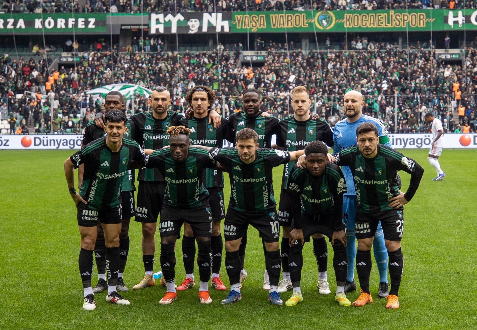 Kocaelispor, tecrübeli kalecisi Gökhan Değirmenci'ye veda etti