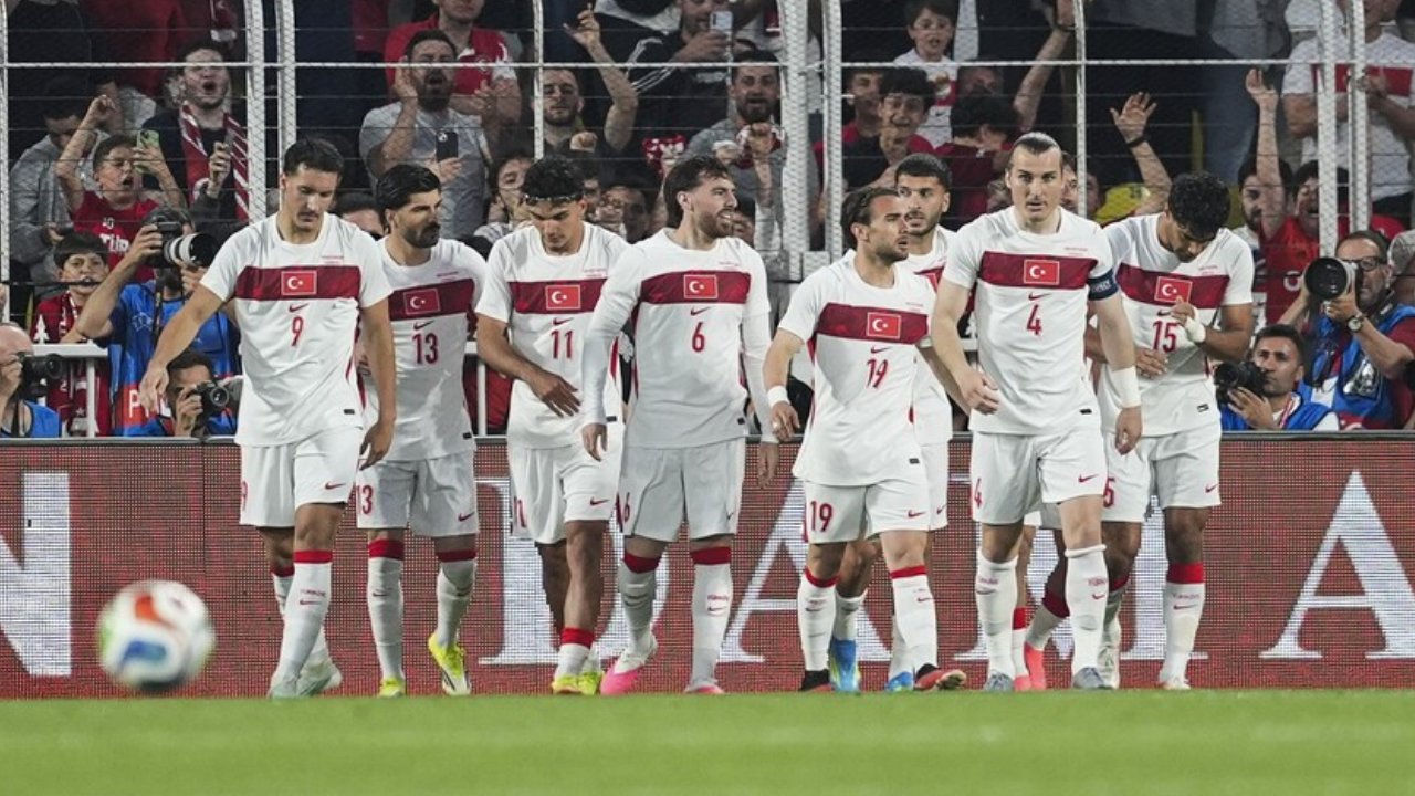 Türkiye, Dünya Kupası'ndan elendi mi? Bir üst tura nasıl çıkar?