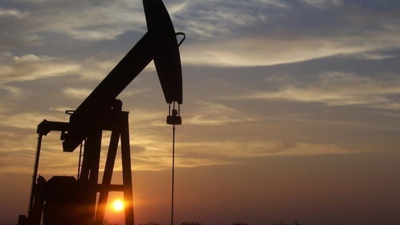 Hürmüz’de güvenli geçiş beklentisi fiyatları düşürdü: Brent petrol 110 doların altına geriledi