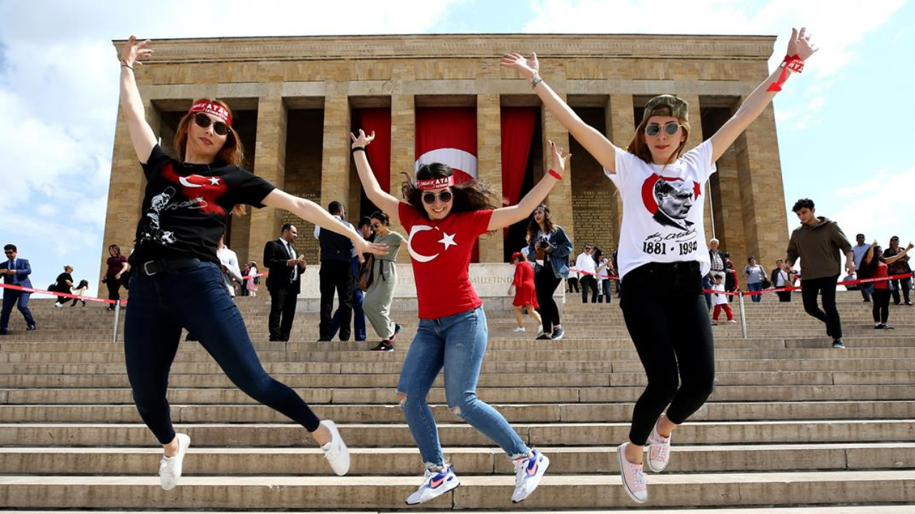 19 Mayıs resmi tatil mi? 18 Mayıs tatil olacak mı?