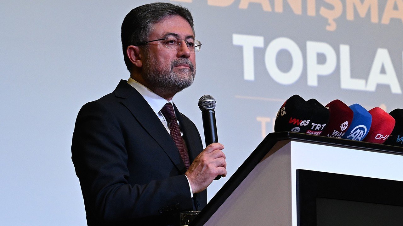 Bakan Yumaklı: Kendi kendine yeten bir ülkeyi oluşturmaya çalışıyoruz