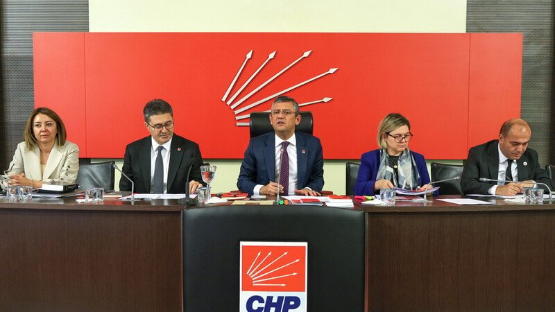 Özgür Özel MYK toplantısına başkanlık edecek