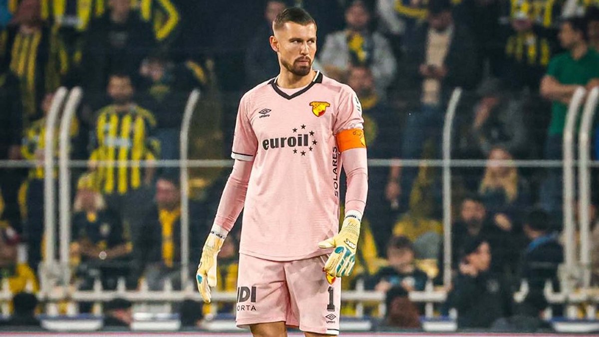 Göztepe resmen açıkladı: Mateusz Lis, Lech Poznan'a transfer oldu