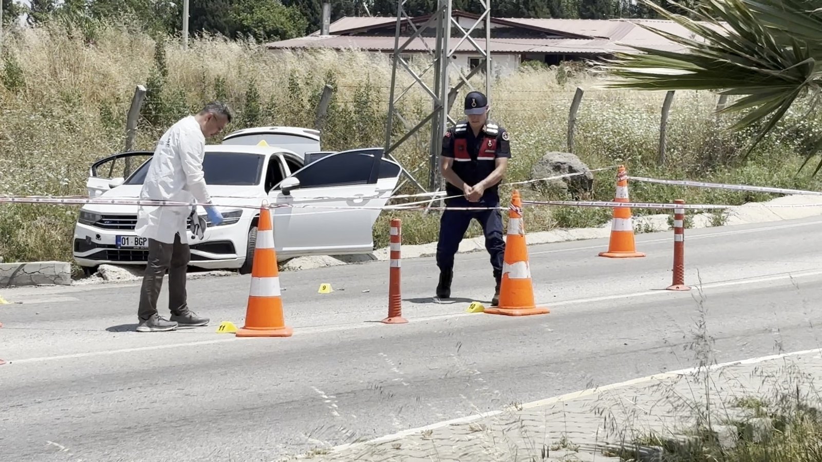 Cezaevi önünde silahlı saldırı!
