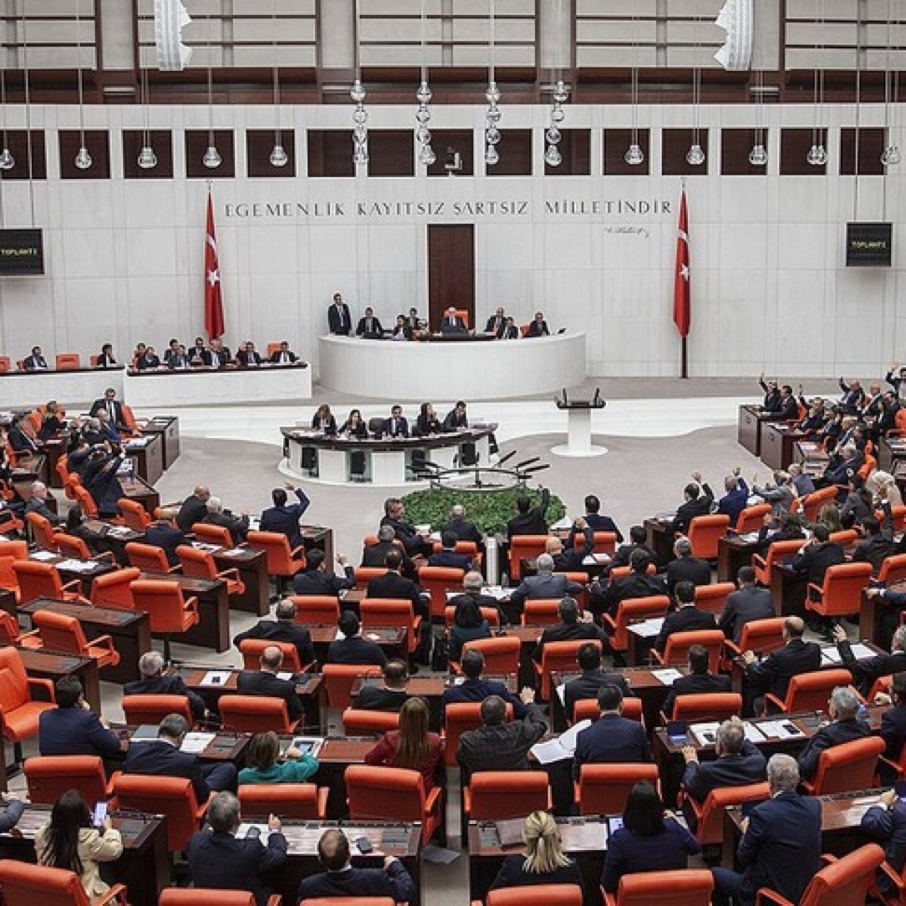 Site aidatları düzenlemesinde 6 madde kabul edildi