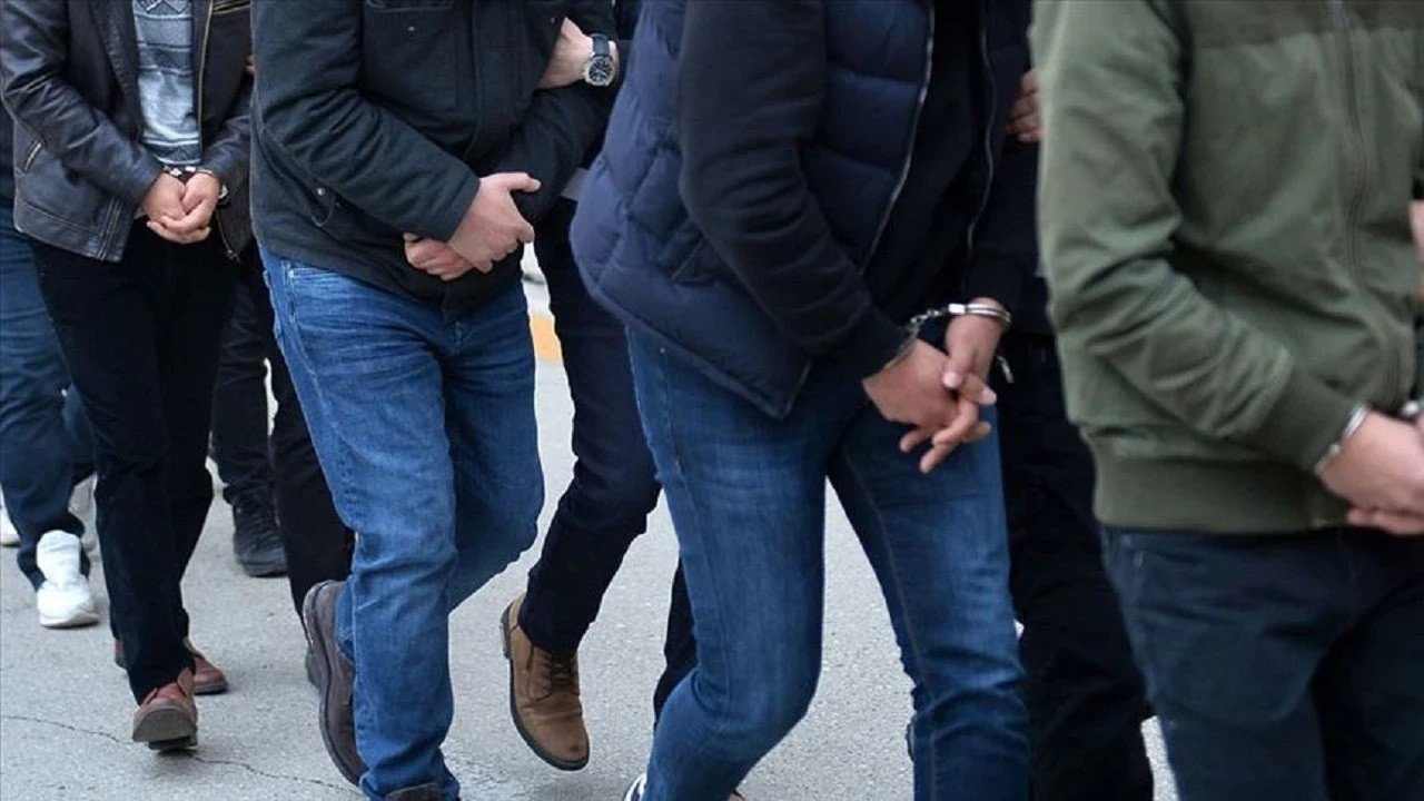 69 ilde uyuşturucu madde satıcılarına operasyon: 1000’e yakın gözaltı